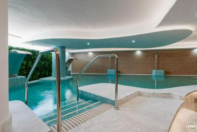 ViVi Homes - Breeze View, Sauna, Gym & Pool