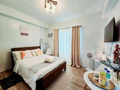 Cozy Condo unit Best Location at Lacson street