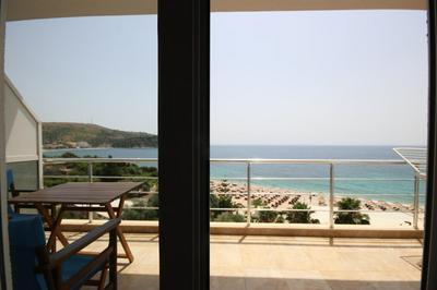 Hibiscus Accommodations and breakfast , Himarë