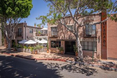 Granada Hotel & Bistro