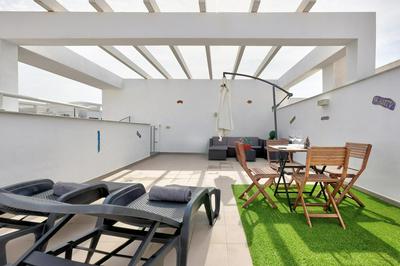 Estepona terrace, parking & pool Apartment