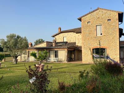 Luxury Country Comfort with Pool and Sports