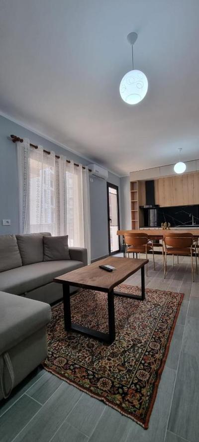Alles Mine Peza modern apartment
