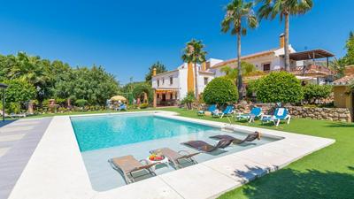 Cortijo Los Tulipanes Periana by Ruralidays