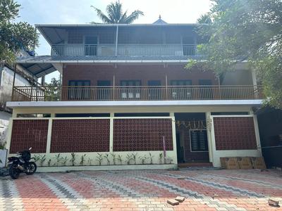 Athirappilly Inn Rooms & Suites