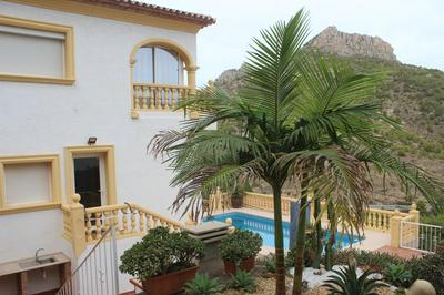 Villa Lujosa con piscina y vistas