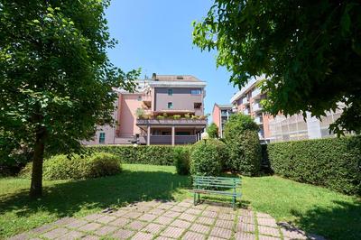 -LUMINOSA 5 STARS WITH BALCONY- Wifi Netflix 15 minutes from Duomo