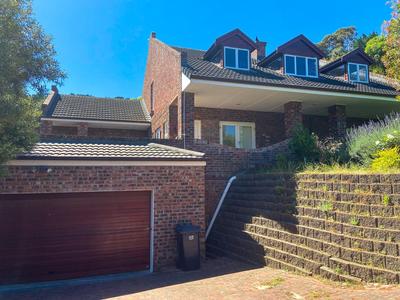Comfortable 3 Bedroom Home, HoutBay