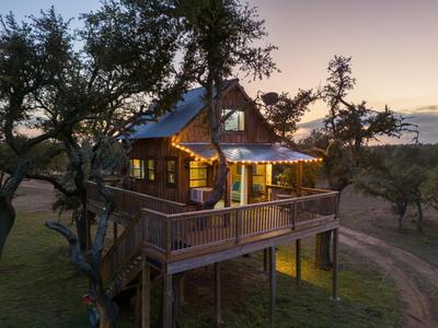 Birds Nest, hot tub, pool, views, Willow Sky Ranch