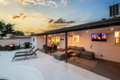 Luxe Getaway Home w Heated Pool & Firepit