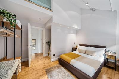 Hidden Gem in Central Location - Modern 2 Bed & King's Cross