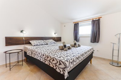 Sunshine Apartments Funtana with balcony and sea view