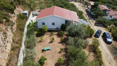 3 Bedrooms Holiday Home with Sea View