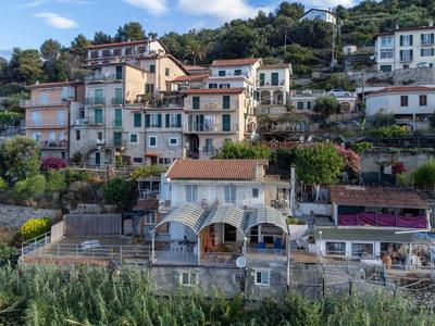 Total sea View Grimaldi