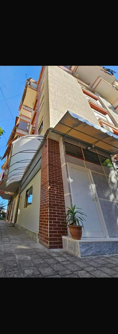 Evis Apartaments