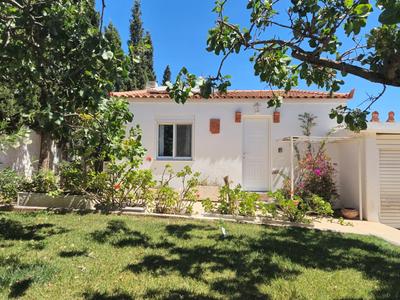 TopHill Gardens House - Shared Pool - Jacuzzi - 24hrs check in - 10m from Airport