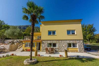 Apartments in Tribalj 41650