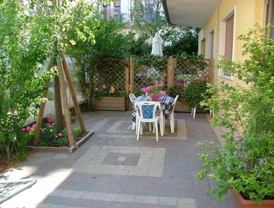 Appartamento in villa a 20mt dalla spiaggia con giardino