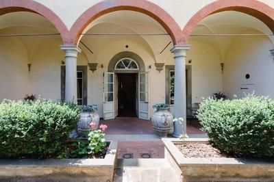 Piazza Dei Ciompi With Private Garden