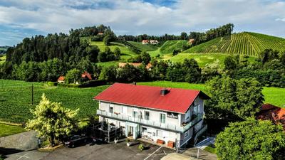 CLAUS RESCH APPARTEMENTS - E-Bike, Wandern, Minigolf, Familie, Urlaub an der Weinstraße