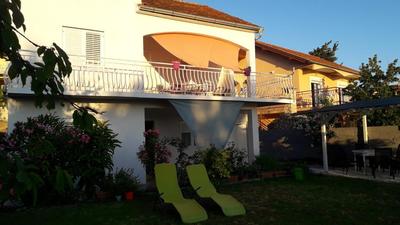 House Sanda by the beach - Pet Friendly