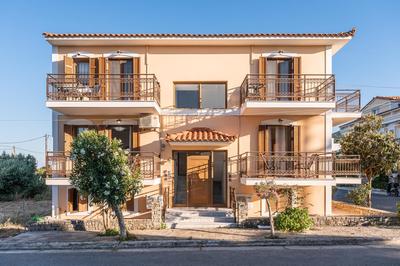 Seaside studio in Ireo with a breathtaking view