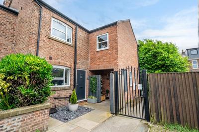 The Ebor House