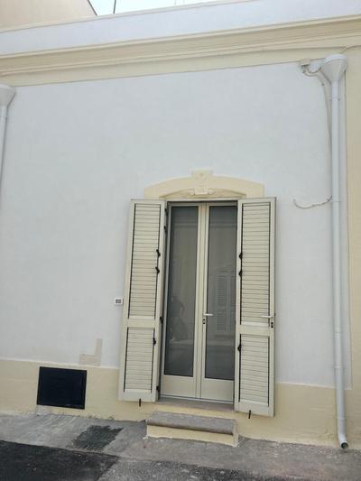 Ampia dimora con volte e cortile