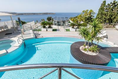 Villa with Mediterranean Sea views