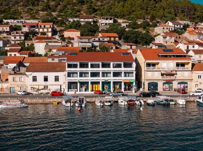 Outstanding Island Getaway Ribarska Srica