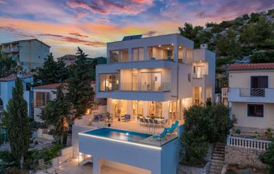 Luxury villa Fleur with pool