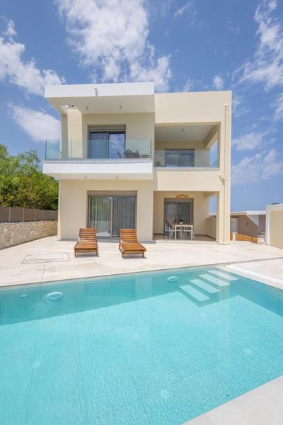 Villa Pava-sea view brand new villa