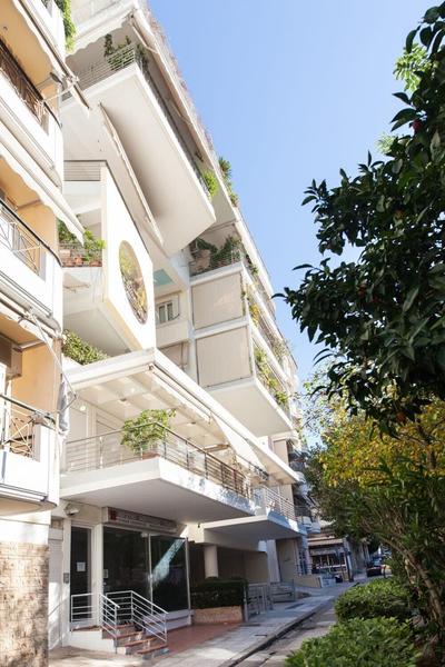 Scenic Balcony Apt in Vibrant Petralona