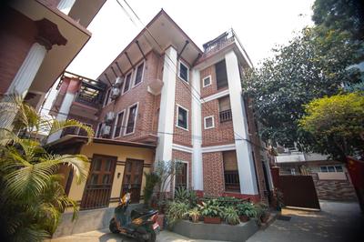 Hong Si Hotel- A Home Away from Home