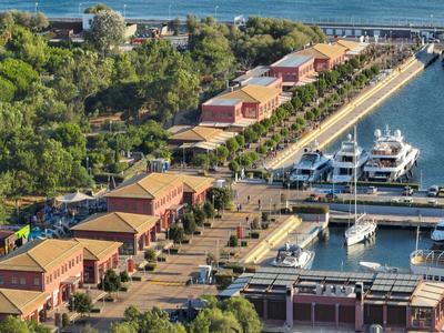 Flisvos Beach Studio