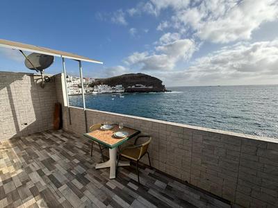 Ocean Attic Tufia