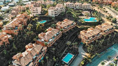 Benatalaya · 3 bedroom penthouse in Estepona
