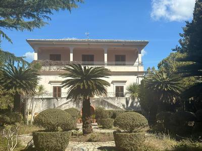 Deleva House