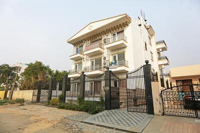 Hotel O VAAS One Thirty Two