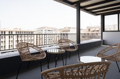 City Center Oasis Retreat with scenic balcony