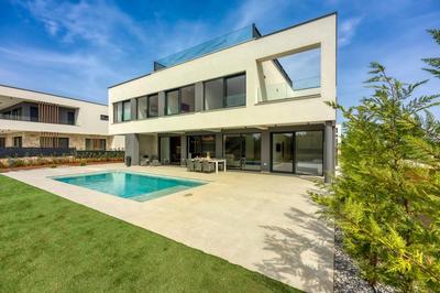 Villa IVY