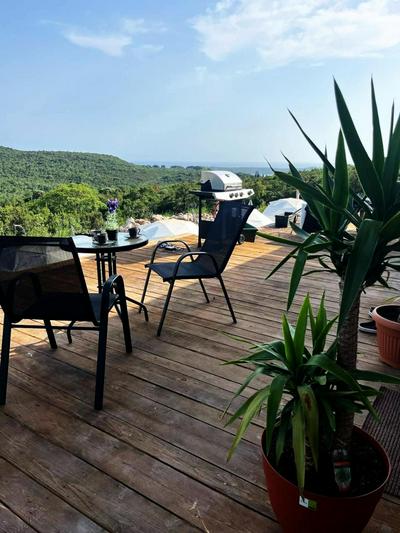 Apartments ROSE in Lustica
