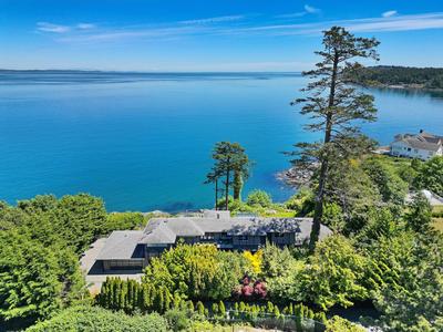 Oceanfront Oasis