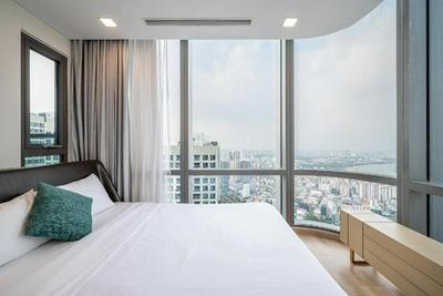 Tony Luxury Apartment inside Landmark 81 Tower