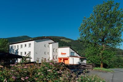Hotel JISKRA na Čeladné
