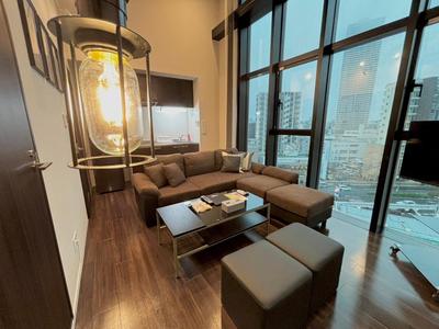 Neighbor's Penthouse 竹屋