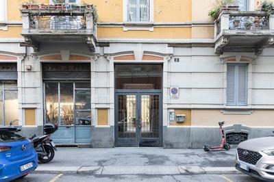 Elegant Apt near metro Porta Romana,3 fermate subway-stop a Duomo, WIFI-NETFLIX Free