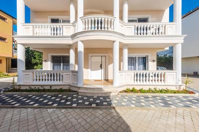 Sea La Vie Apartment