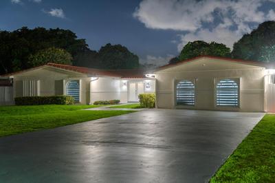 Exclusive Retreat Poolside Oasis and Entertainment L49 main