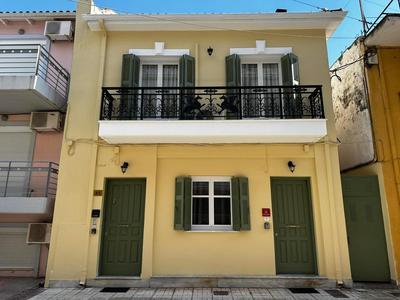 MANDO PATRASSO - Clasical apartment in the center of Patras with free parking
